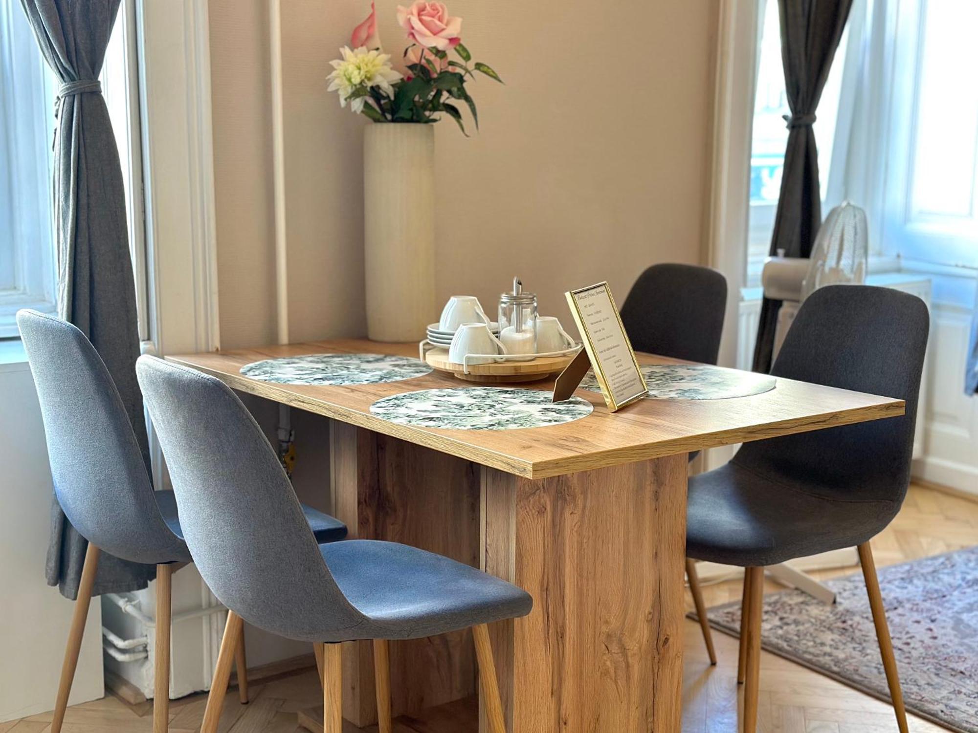 Budapest Palace Apartment - Palace District - Downtown 외부 사진