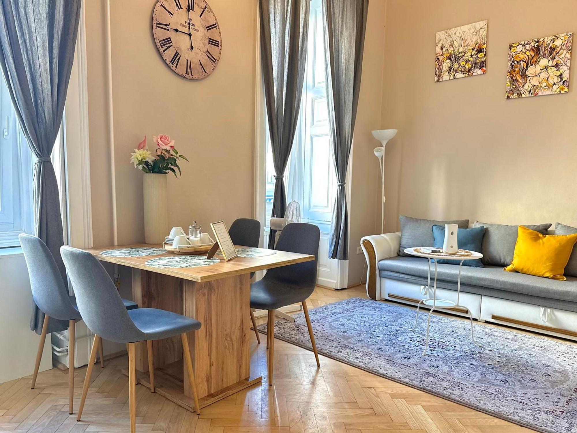 Budapest Palace Apartment - Palace District - Downtown 외부 사진